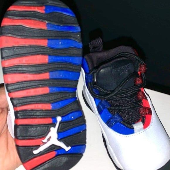 Shoes - Picture 1 of 2